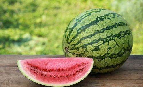 夏季吃瓜好还是吃西瓜好,哪一种才是最佳选择？