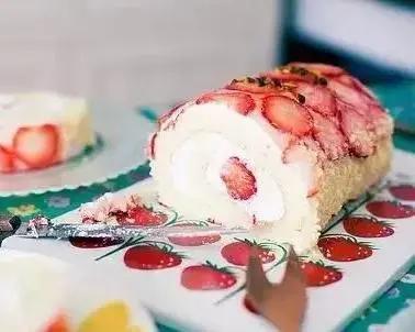 梦见吃瓜变成蛋糕