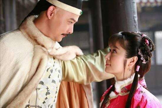 宫妃吃瓜日常,宫妃们的吃瓜日常揭秘