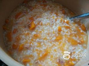 瓜爸吃皮蛋粥,家常美味，温馨滋味